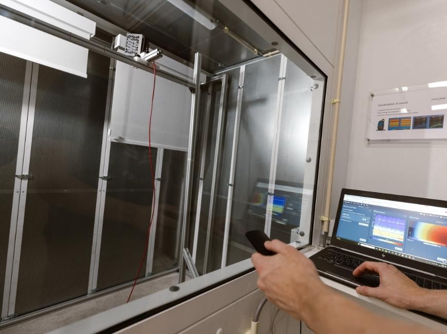 This is "Motionblinds | Absolute silence (sound level)" by Coulisse Official on Vimeo, the home for high quality videos and the people who love them.