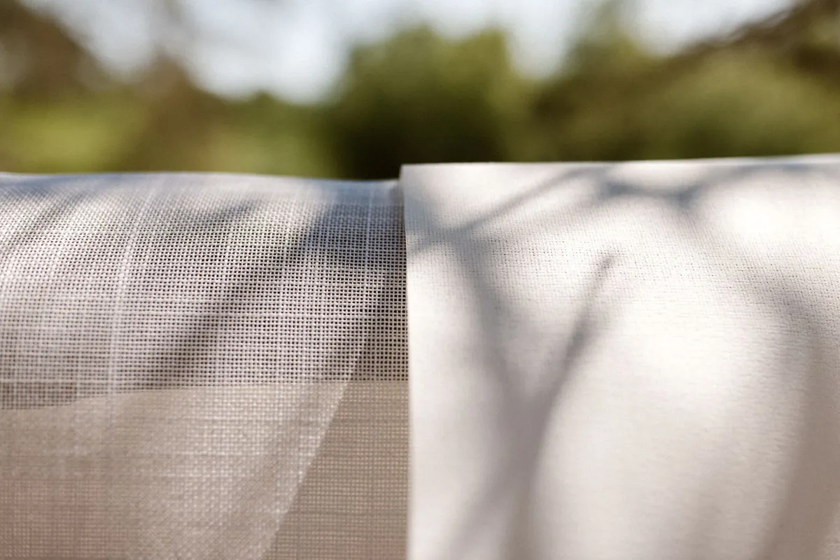 Large web Close up product 3 M5 A2178